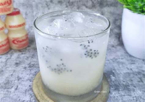 Resep Es Yakult Selasih Oleh Bunda Ela Cookpad