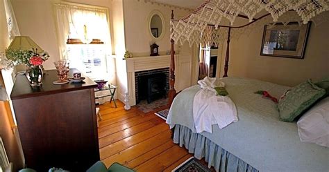 Federal House Inn Historic Bed And Breakfast Nature Lodges 48848 Plymouth United States Of