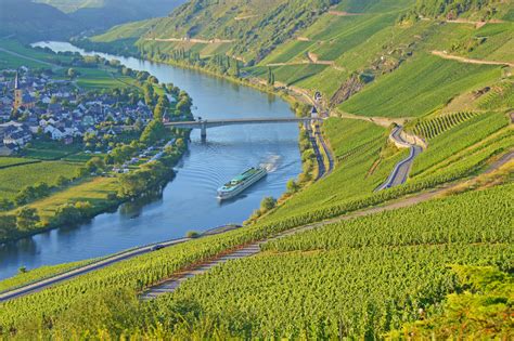 Croisière sur le canal de la Marne au Rhin Buchard voyages