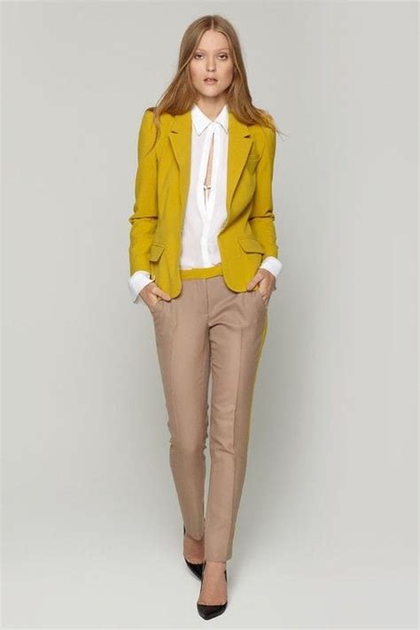 Women Khaki Pant Outfits 20 Ways Girls Can Wear Khaki Pants