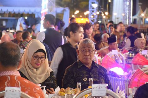 Ketua Komwil Vi Apeksi Dan Ketua Tp Pkk Hadiri Gala Dinner Apeksi Di