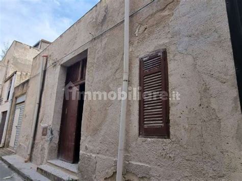 Palazzo Edificio Via Dante Alighieri Balestrate Rif