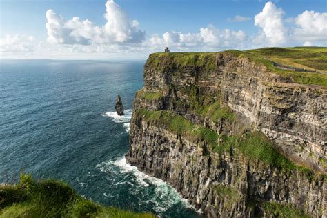 Best Day Trips From Dublin: 8 Places to Visit Around Ireland