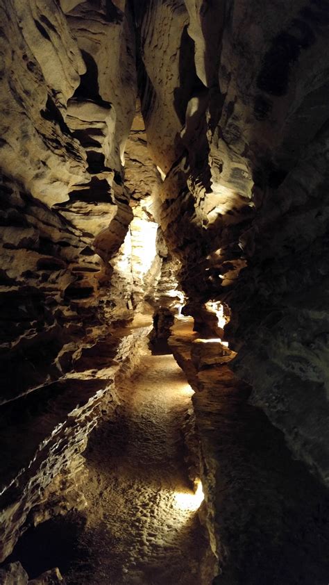 Following Tom Sawyer into Mark Twain Cave : Hannibal Missouri | Visions ...