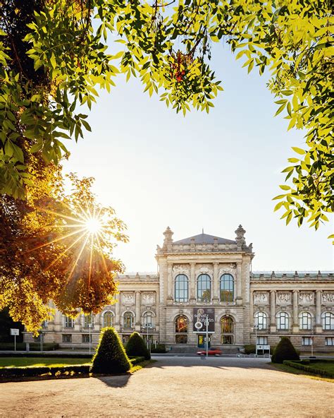 Landesmuseum Hannover⁣ 💚 #Hannover #Landesmuseum #Niedersachsen #GreenCity