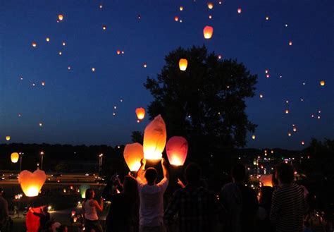 Sky lanterns II by tenlittlebirds on DeviantArt