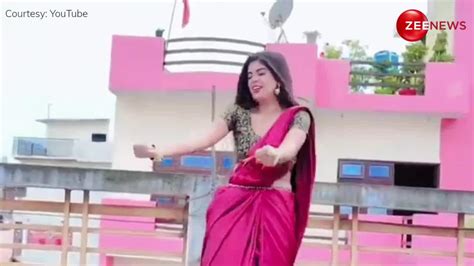 Sexy Bhabhi Hot Video Desi Bhabhi Showed Such Moves On Bhojpuri Song Chalkat Hamro Jawaniya Ae