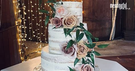 How To Make A Naked Wedding Cake With Fresh Flowers