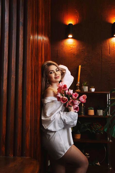 Beautiful Tatiana Y O From Krivoy Rog With Blonde Hair Id Ladadate