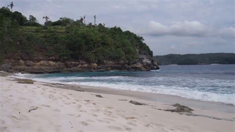 Naturist Hotspot Visit Nusa Ceningan Island Off Bali Pristine Beaches Youtube