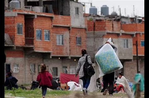 Cáritas Argentina alerta sobre las secuelas de la pobreza y la