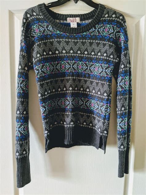 SO Kohl's Womens Beautiful Pullover Geometric Sweater Size Medium Fall ...