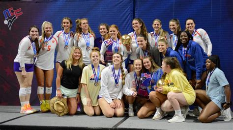 High school rivals Stieby, Roberts lead Clemson club volleyball to ...