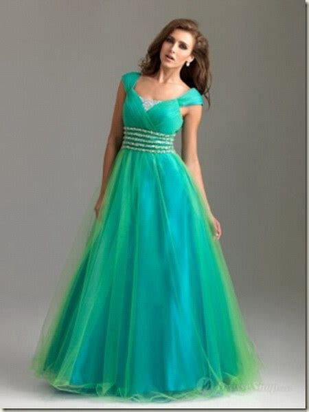 2013 Party Dream: Cute Green Dresses - can not help turning around head