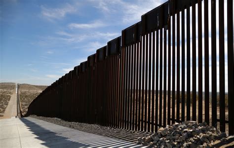 Pentágono autoriza mil mdd para muro de Trump en frontera con México N