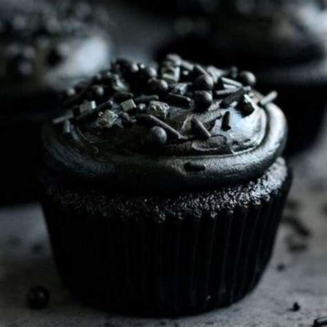 18 Black Colored Desserts (+ Recipes) - SharePostt