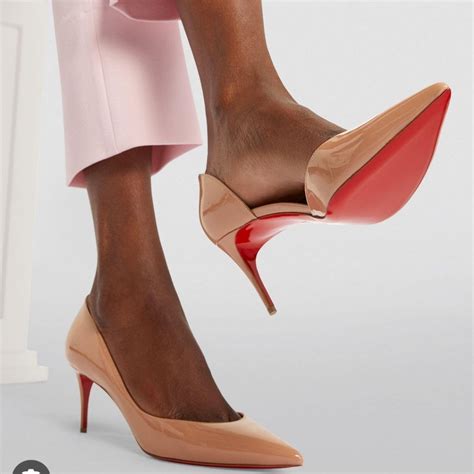 NWT Christian Louboutin Iriza Patent Leather Nude Pumps Sz Em