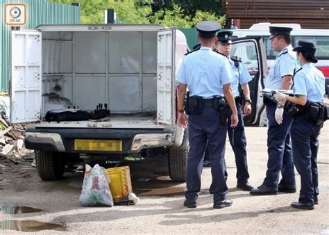 天水圍財困男 車內燒炭亡｜即時新聞｜港澳｜on Cc東網