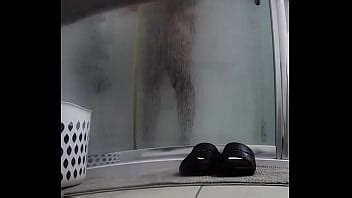 Limpiando el coño mientras eyacula XVIDEOS