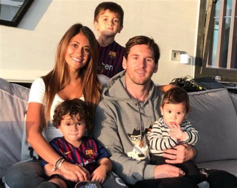 Lionel Messi Family Tree, Career, Relationship, Siblings & More