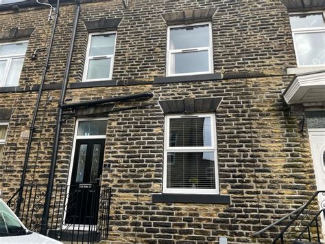 2 Bed Terraced House For Sale In Louisa Street Idle Bradford Bd10 £