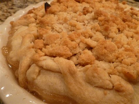 Only From Scratch Day 27 Martha Stewarts Apple Crumb Pie