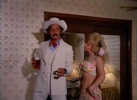 Naked Blanca Nieves in Solicíto marido para engañar