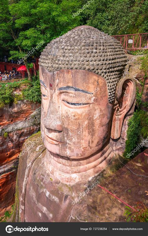 Sichuan China May 2024 Buda Gigante Leshan Estatua Buda Piedra Foto