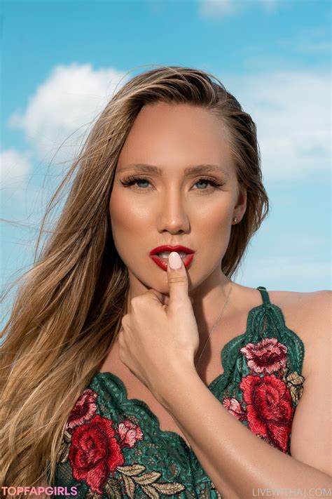 AJ Applegate Nude OnlyFans Leaked Photo TopFapGirls