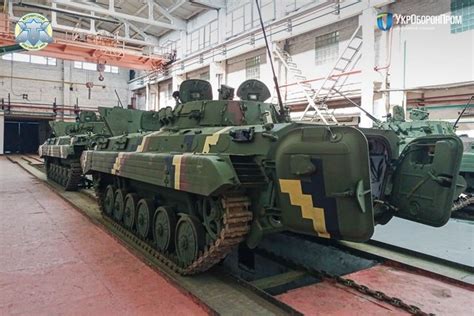 БМП-2 для ВСУ получили "модный" камуфляж и траки украинского производства