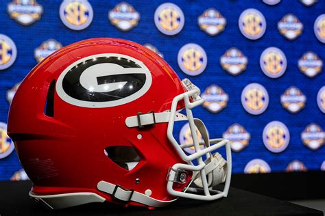 Georgia Bulldogs lose fifth DB to transfer portal
