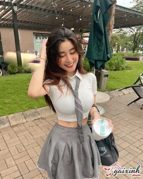 Full 40 hình sexy mới nhất của hot girl Võ Ngọc Trân