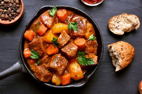 What To Serve With Beef Stew 14 Best Sides