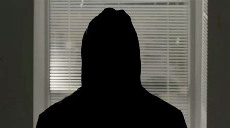 OVISNIK O KOCKI Nema prozora nude vam jesti samo da ostanete Ušao