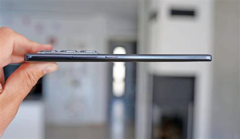 Sout Vyhrajte Tenkou Iletku Infinix Hot Pro S Mpx Fotoapar Tem A Amoled Displejem