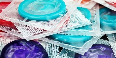 Vermont First State To Require Access To Condoms In All Secondary