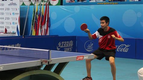 Per Gana Su Tercera Medalla De Oro Con Adolfo Cucho En Tenis De Mesa