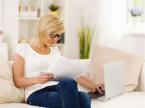 how to file taxes as a contract employee