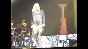 Rihanna Pour It Up Live At Meo Arena Pavilh O Atl Ntico In Lisbon Portugal Xvideos