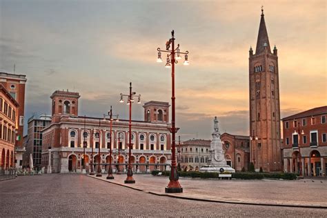 Forlì Italia Informazioni Per Visitare La Città Lonely Planet