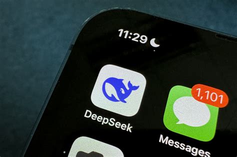 Chinese DeepSeek AI Overtakes ChatGPT On US App Store Newsweek