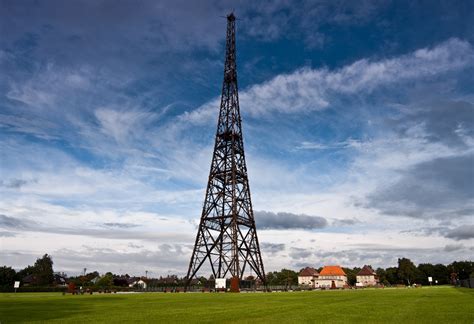 Radiostacja W Gliwicach To L Ska Wie A Eiffla Ta Drewniana Budowla