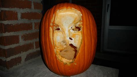 21 Pumpkins That Were Carved Into Failure