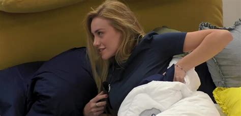 L Esemplare Amore Dei Genitori Di Heidi Baci Grande Fratello 2023 GF