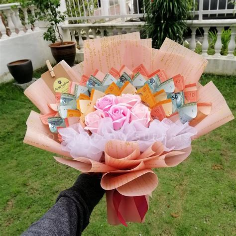 Jambangan Bunga Duit Bouquet Duit Rm100 Bouquet Ikut Budget Sendiri