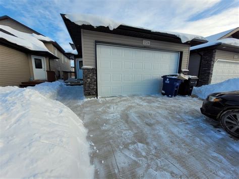 Henick Lane House In Saskatoon Rentcanada