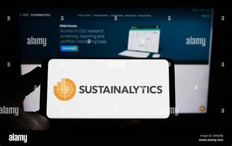 Sustainalytics logo hi-res stock photography and images - Alamy