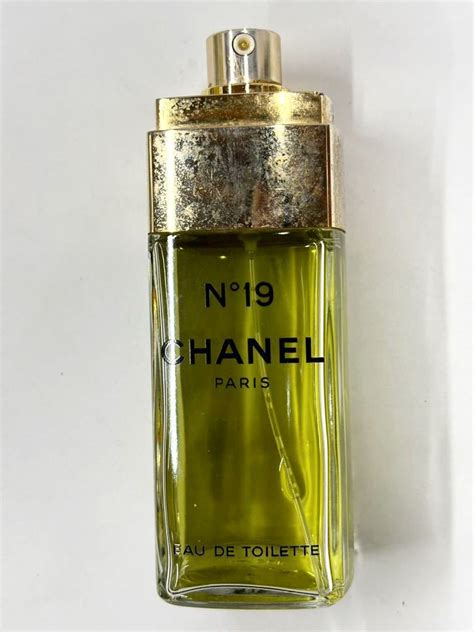 Chanel シャネル 香水 No19 Eau De Toilette オードトワレット オーデトワレシャネル｜売買されたオークション