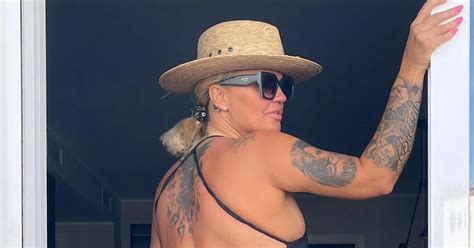 Kerry Katona Unveils Unedited Curves In Thong Bikini After St Weight