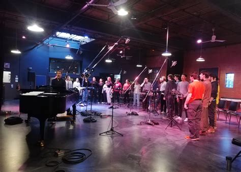 Unveiling the Enigmatic Echo Artist Behind the "Stage It" Phenomenon 8